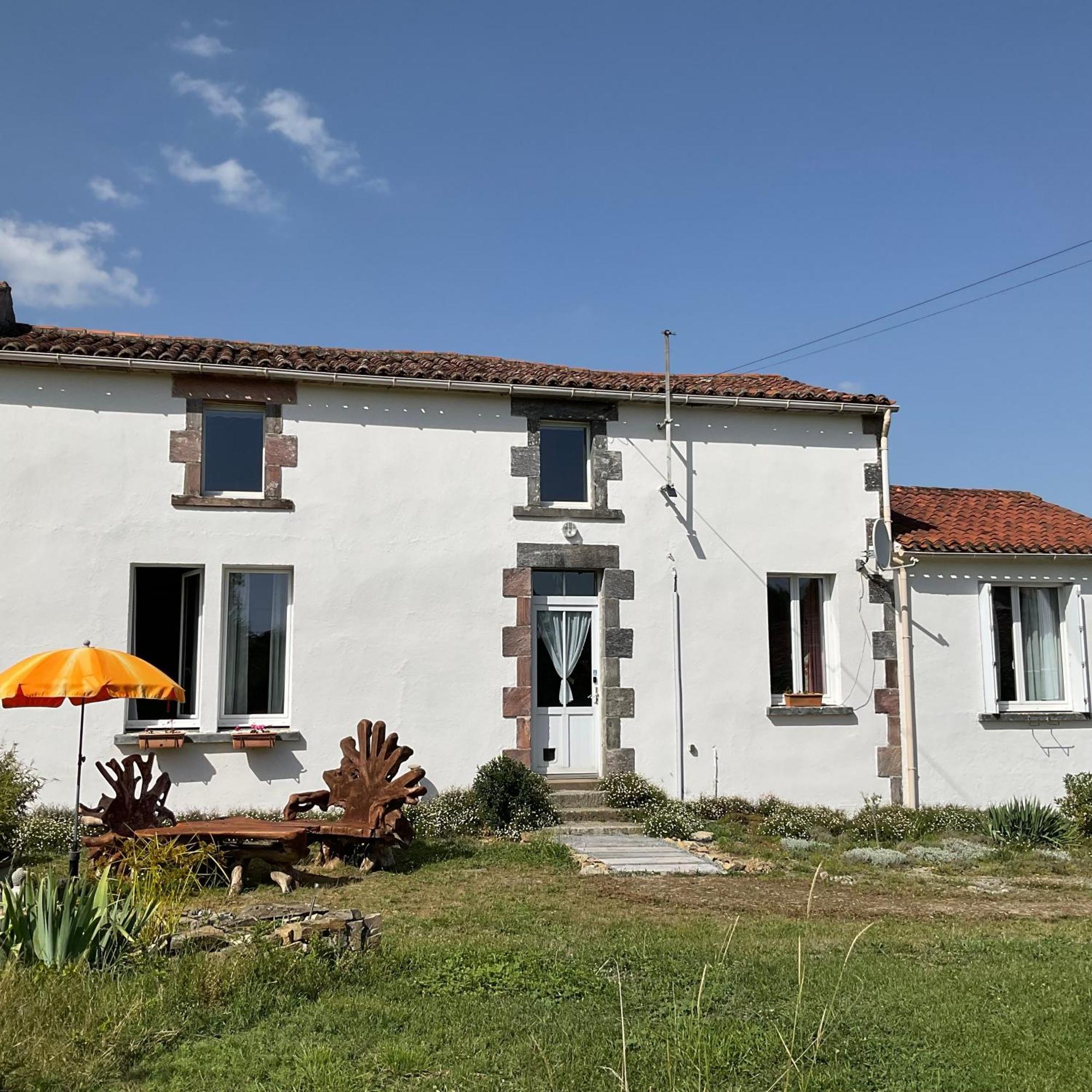 La Brionniere Bed and Breakfast Saint-Pierre-du-Chemin Εξωτερικό φωτογραφία